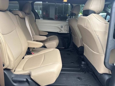 2024 Toyota Sienna XLE 8 Passenger