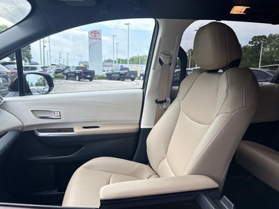 2024 Toyota Sienna XLE 8 Passenger