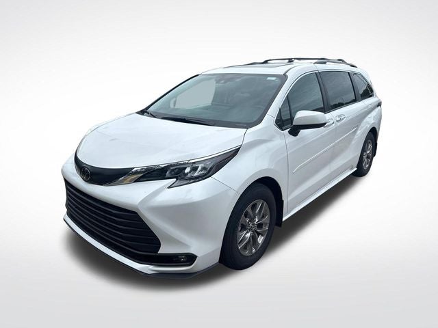2026 Toyota Sienna XLE 7 Passenger