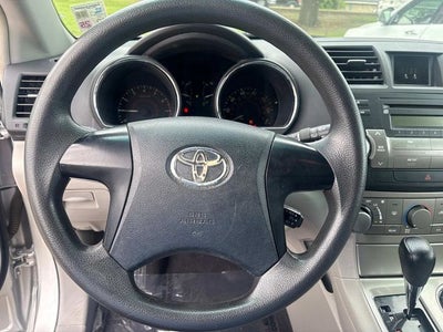 2011 Toyota Highlander Base