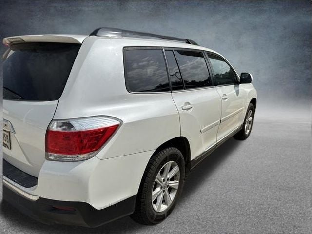 2013 Toyota Highlander SE
