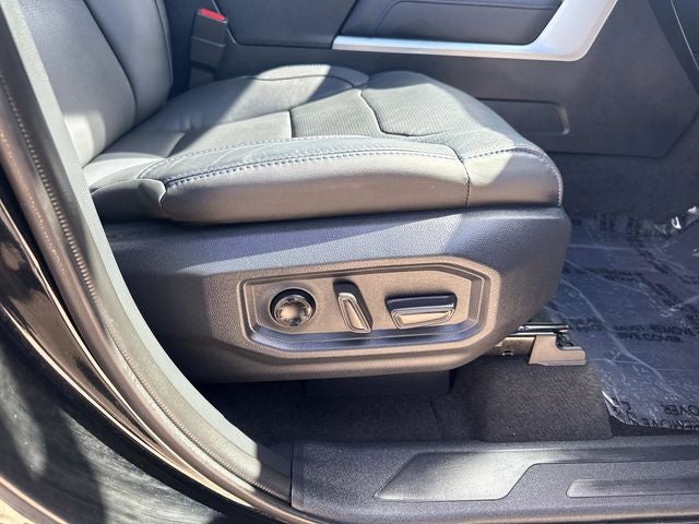 2025 Toyota Tundra Hybrid Platinum