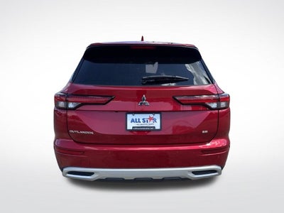 2024 Mitsubishi Outlander SE