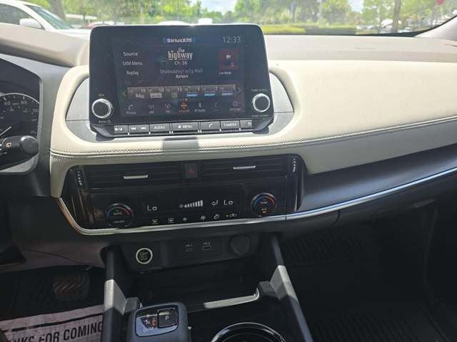 2022 Nissan Rogue SV