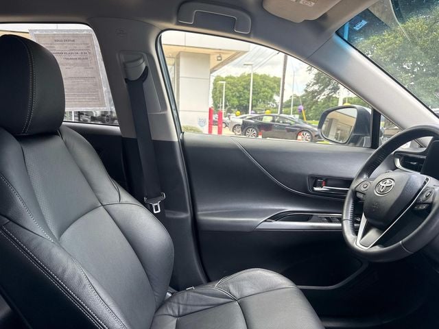 2022 Toyota Venza LE