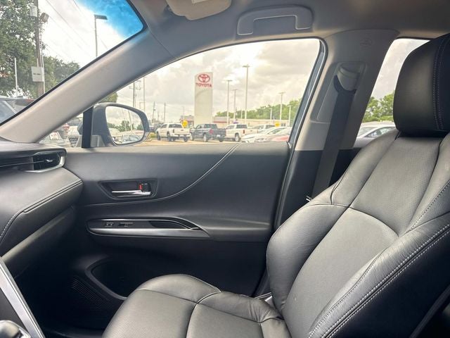 2022 Toyota Venza LE