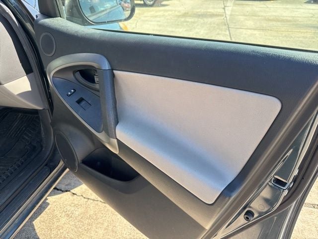 2009 Toyota RAV4 Base
