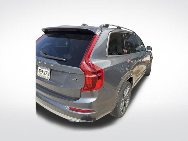 2019 Volvo XC90 T6 Momentum