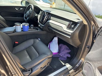 2025 Volvo XC60 B5 Plus