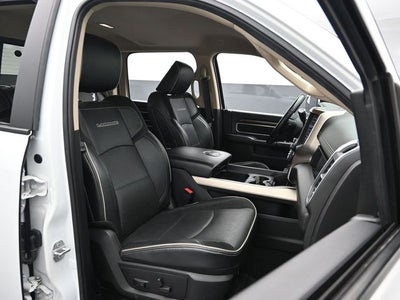 2022 RAM 3500 Laramie 20" Wheels Leather-Trimmed Seats