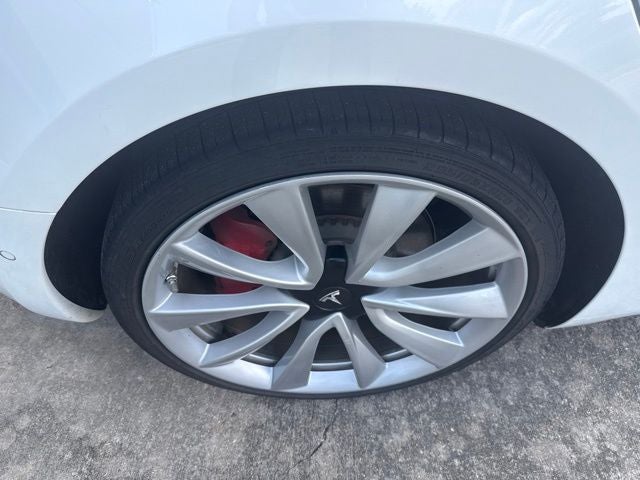 2019 Tesla Model 3 Performance