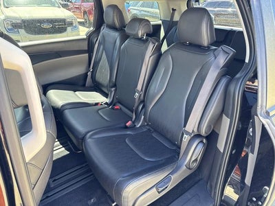 2025 Kia Carnival LXS